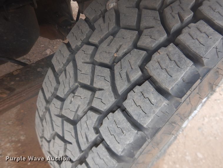 image for item DI3675 2007 Dodge Ram 1500  Mega Cab flatbed pickup truck