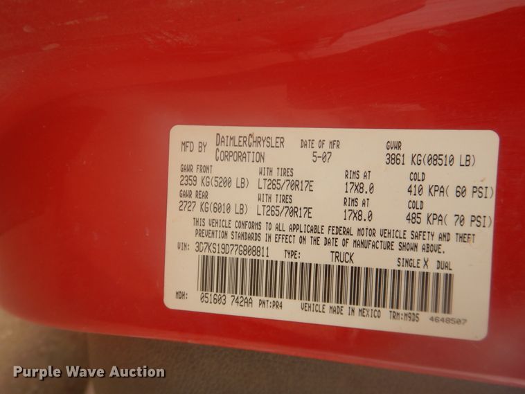 image for item DI3675 2007 Dodge Ram 1500  Mega Cab flatbed pickup truck