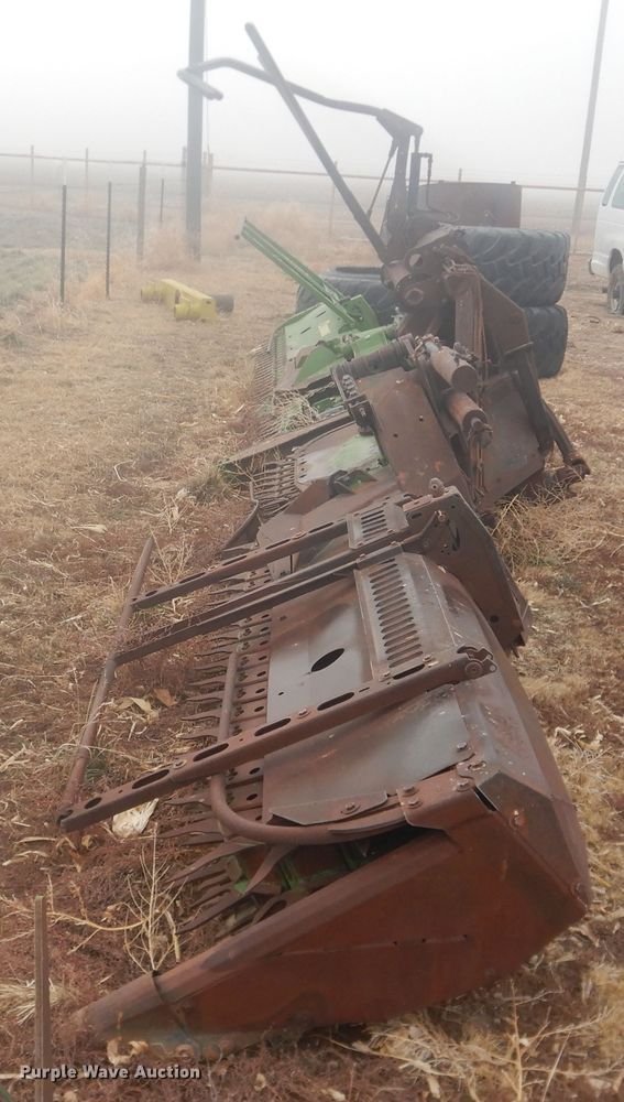 image for item DI3678 2013 Krone Easy Collect 903 forage head