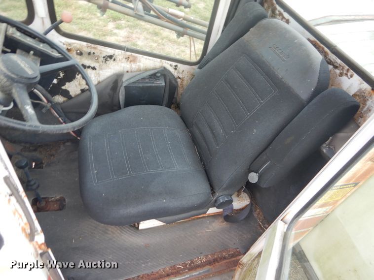 image for item GR9797 SpraCoupe 220 sprayer