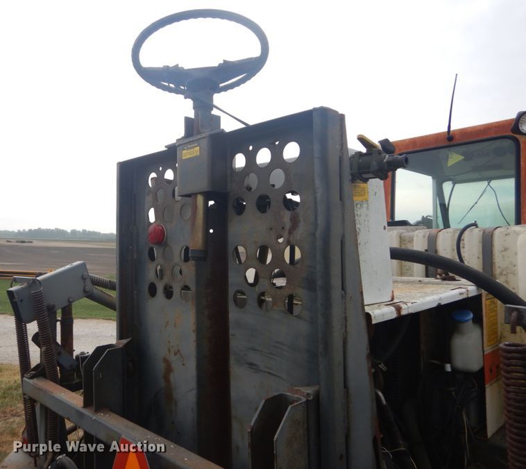 image for item GR9797 SpraCoupe 220 sprayer