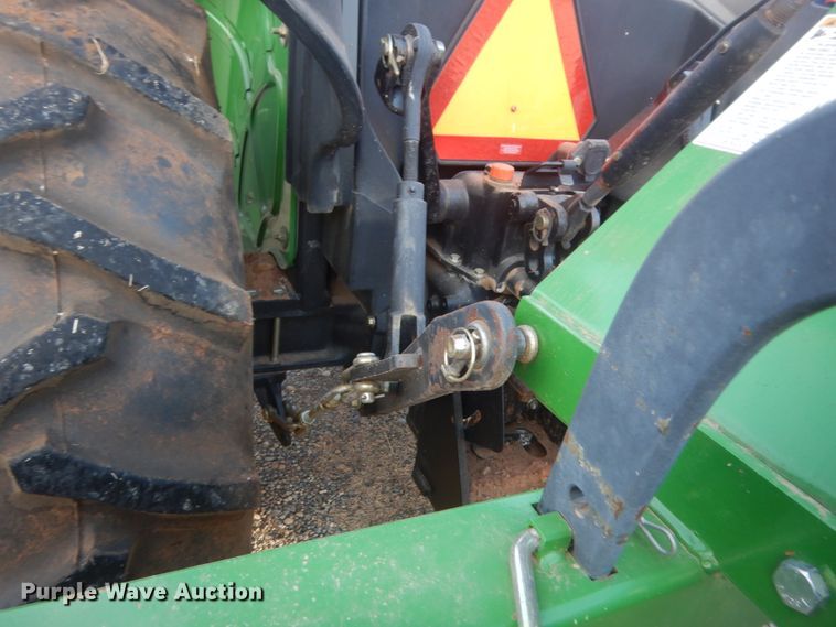 image for item HG9787 2003 John Deere 5205  tractor