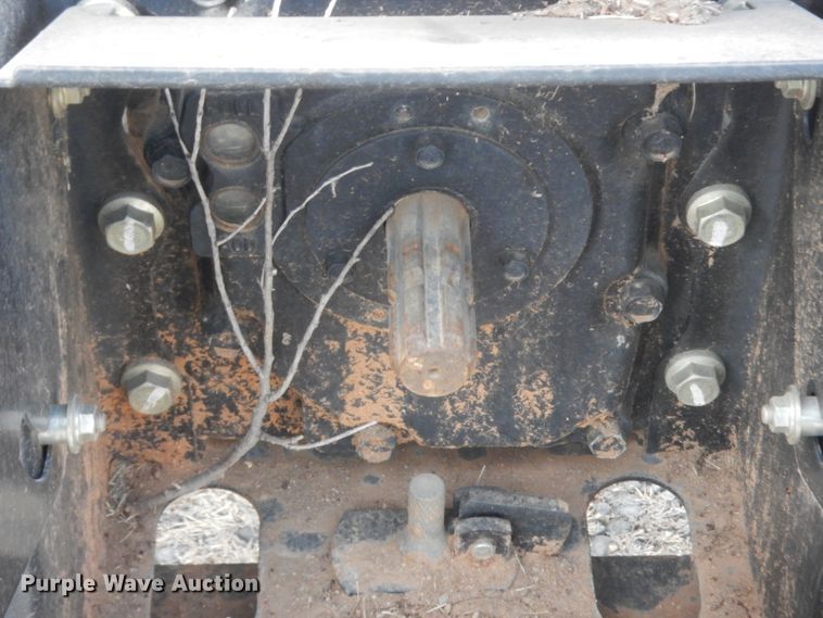 image for item HG9787 2003 John Deere 5205  tractor