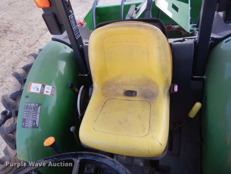 image for item HG9787 2003 John Deere 5205  tractor