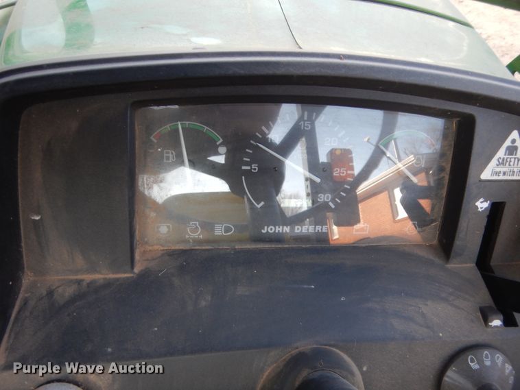 image for item HG9787 2003 John Deere 5205  tractor