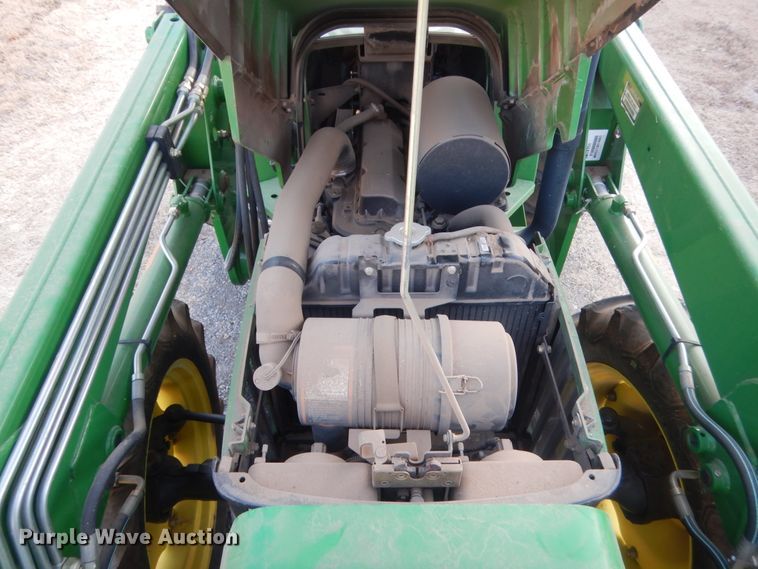 image for item HG9787 2003 John Deere 5205  tractor