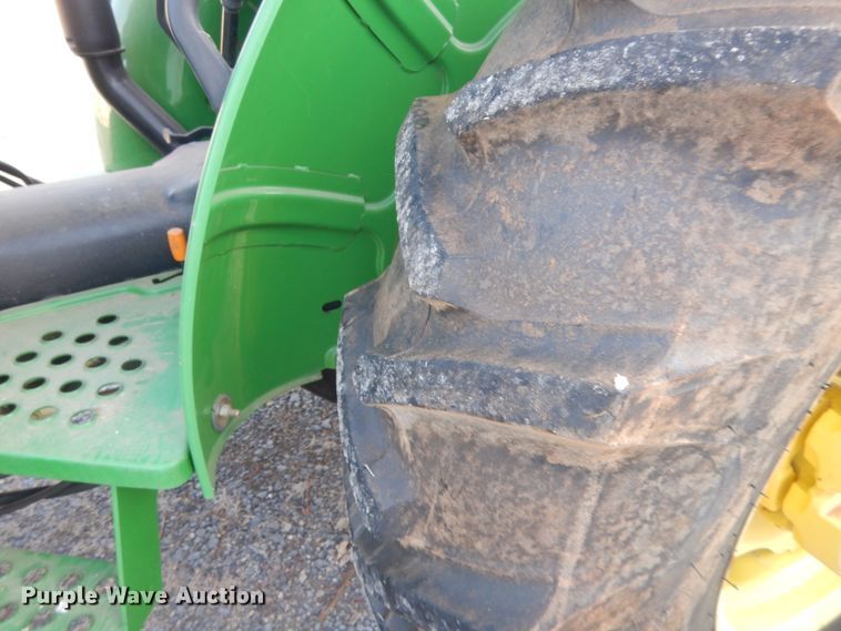 image for item HG9787 2003 John Deere 5205  tractor