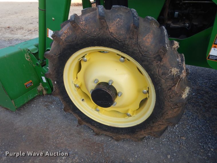 image for item HG9787 2003 John Deere 5205  tractor