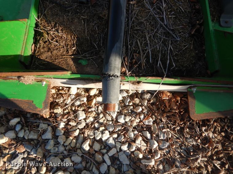 image for item HG9787 2003 John Deere 5205  tractor