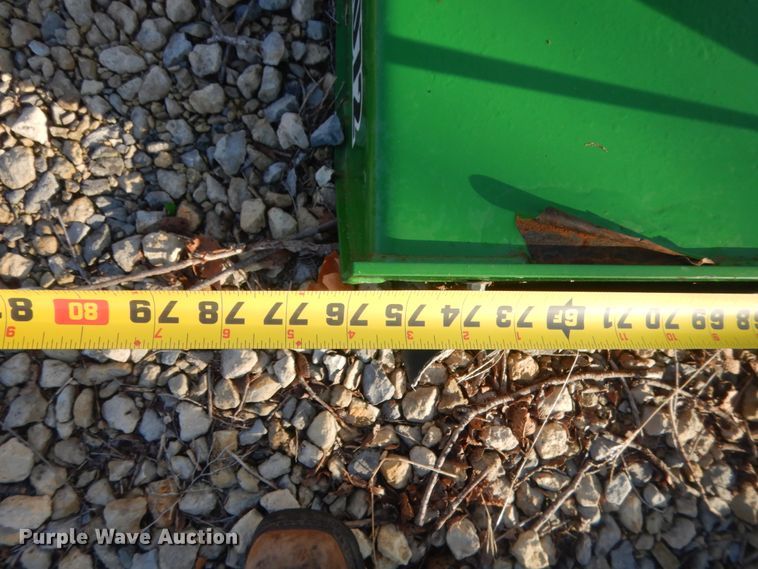 image for item HG9787 2003 John Deere 5205  tractor