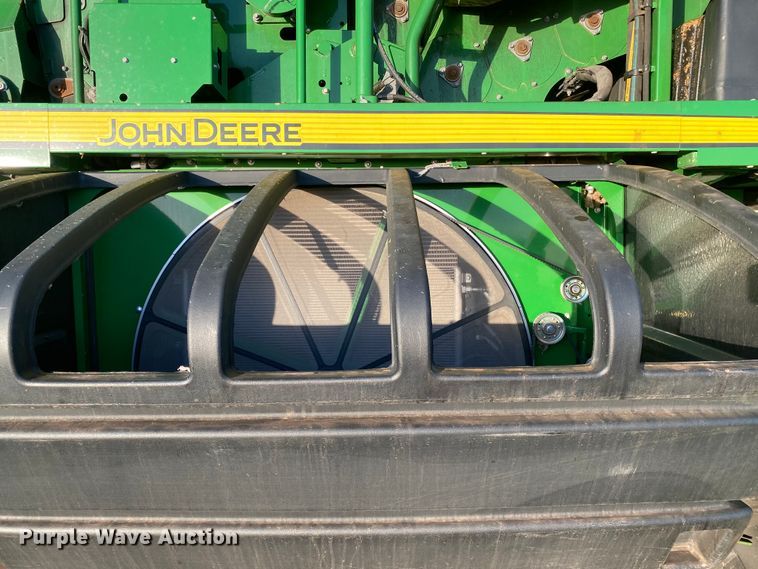 image for item HI9014 2019 John Deere CP690 cotton picker