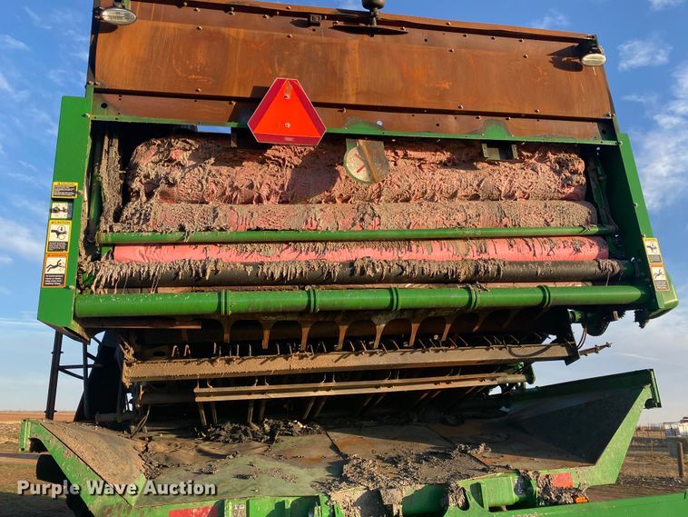 image for item HI9014 2019 John Deere CP690 cotton picker