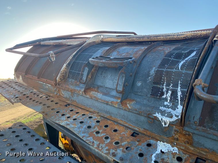 image for item HI9014 2019 John Deere CP690 cotton picker