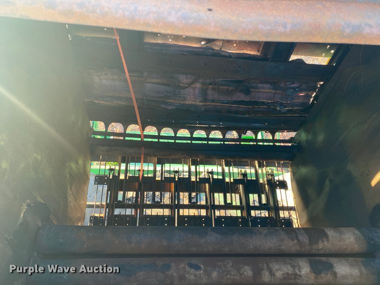 image for item HI9014 2019 John Deere CP690 cotton picker