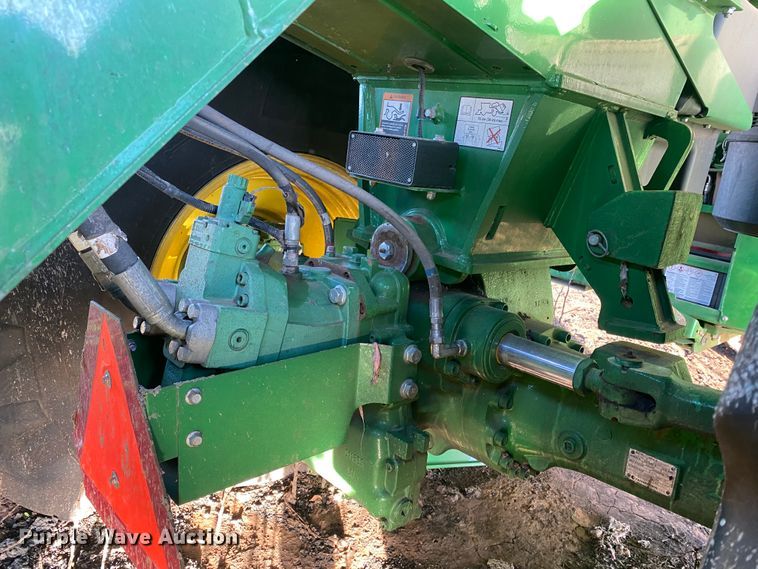 image for item HI9014 2019 John Deere CP690 cotton picker