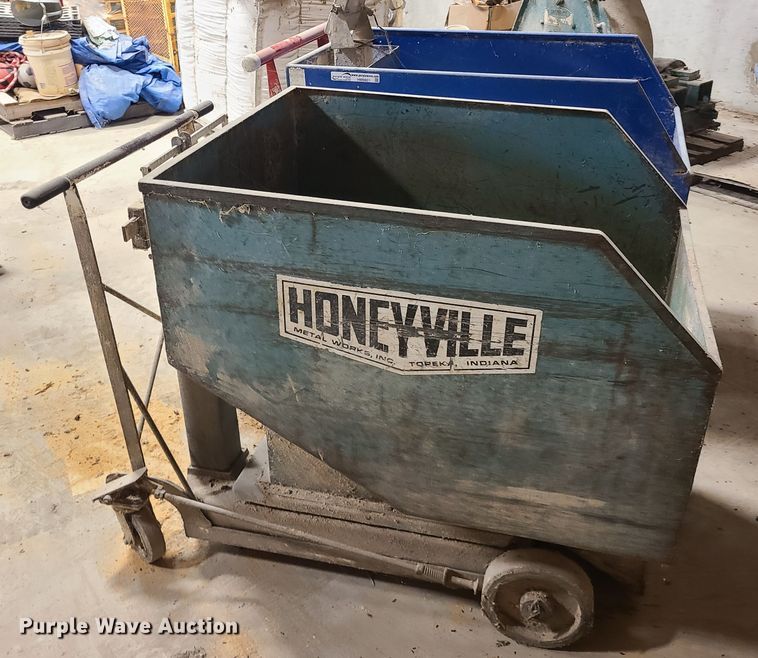 image for item HM9801 (2) seed hoppers