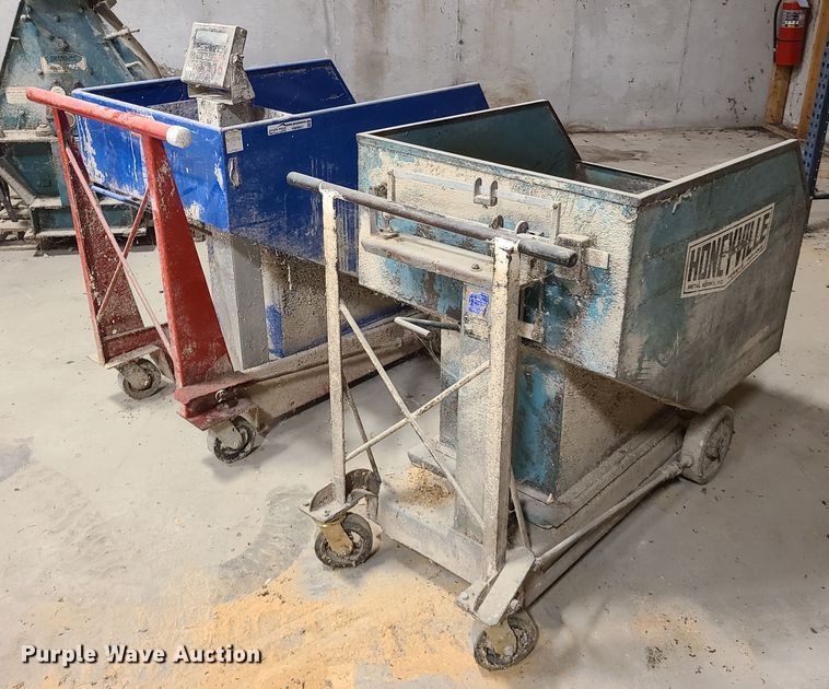 image for item HM9801 (2) seed hoppers