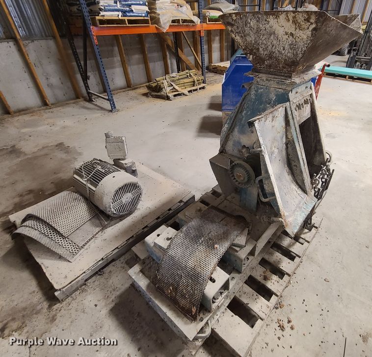 image for item HM9802 Champion feed grinder