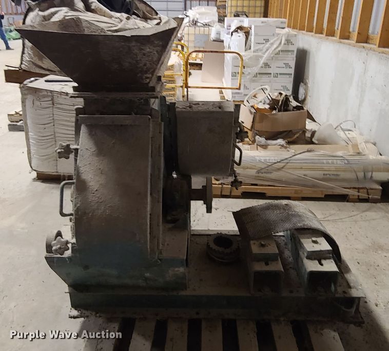 image for item HM9802 Champion feed grinder