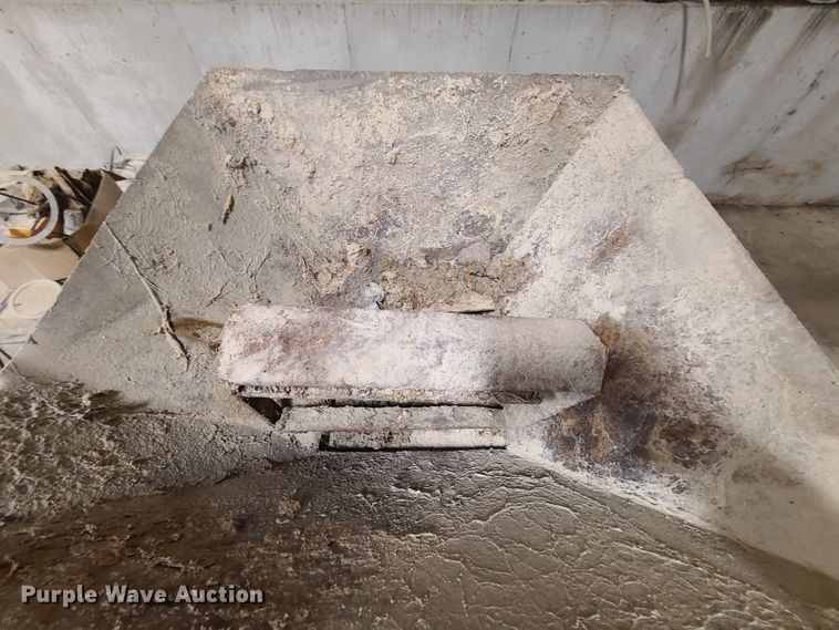 image for item HM9802 Champion feed grinder