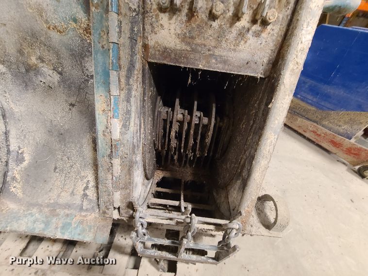 image for item HM9802 Champion feed grinder