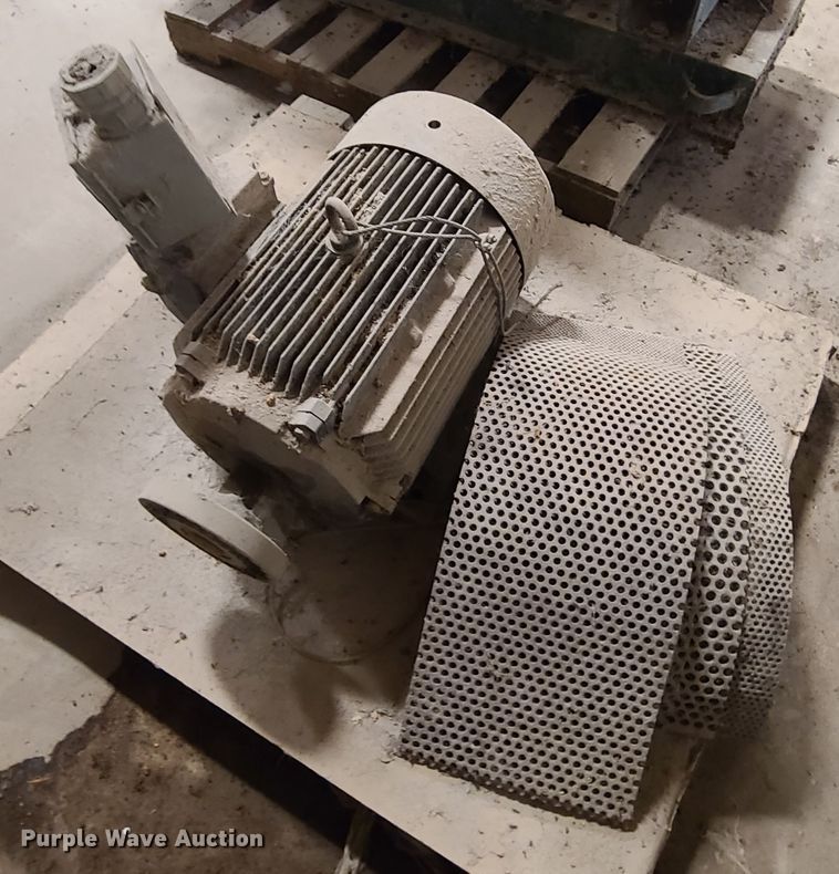 image for item HM9802 Champion feed grinder