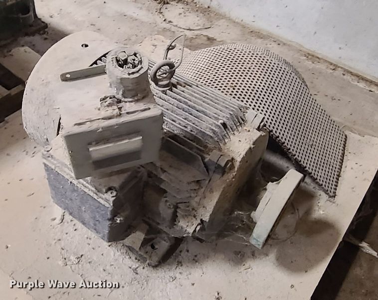 image for item HM9802 Champion feed grinder