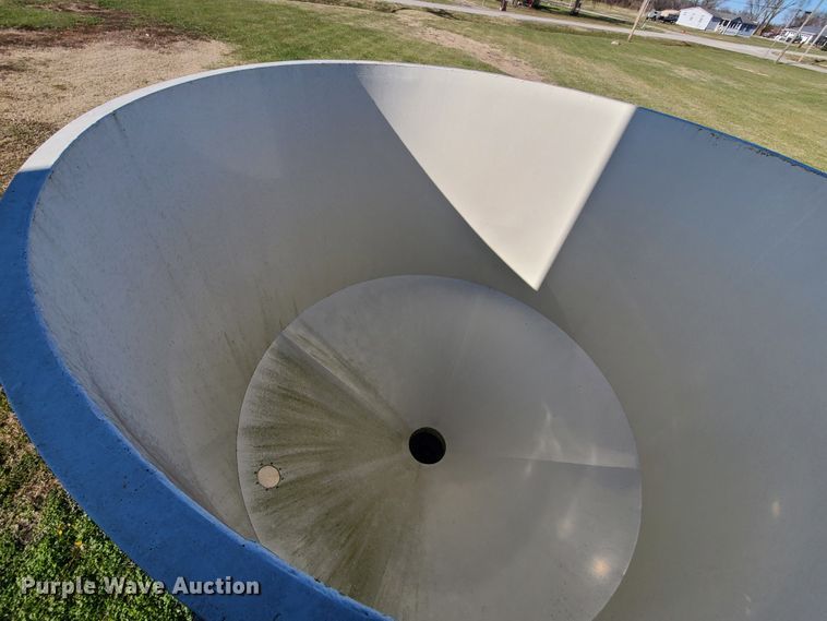 image for item HM9806 Meridian hopper