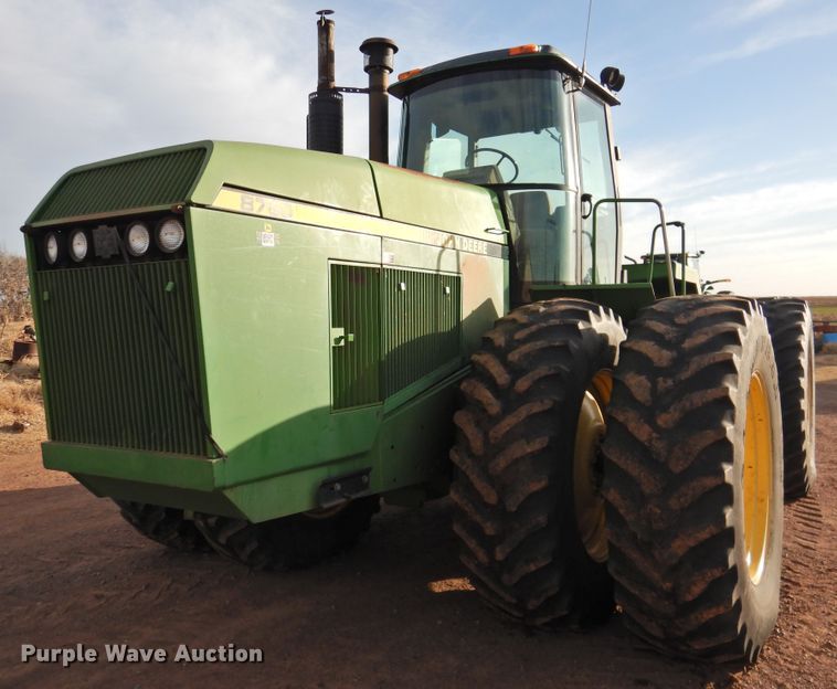 image for item HN9073 1990 John Deere 8760  4WD tractor