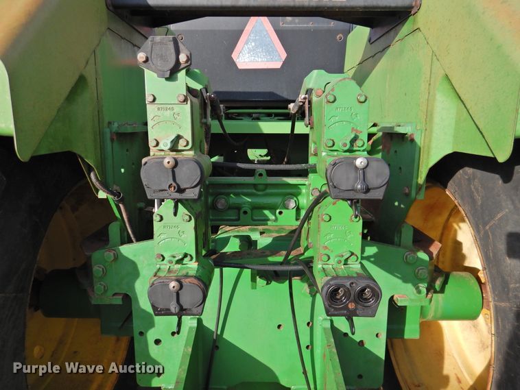 image for item HN9073 1990 John Deere 8760  4WD tractor