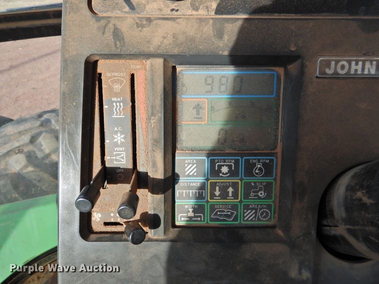 image for item HN9073 1990 John Deere 8760  4WD tractor