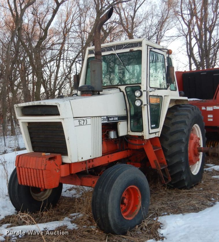 image for item HS9805 1977 Case 1570  tractor