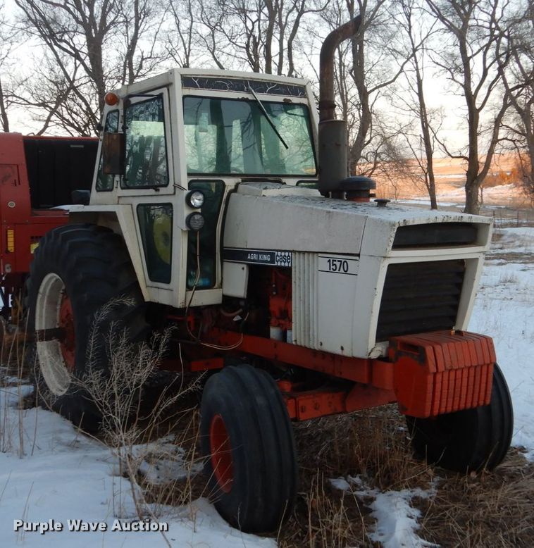 image for item HS9805 1977 Case 1570  tractor