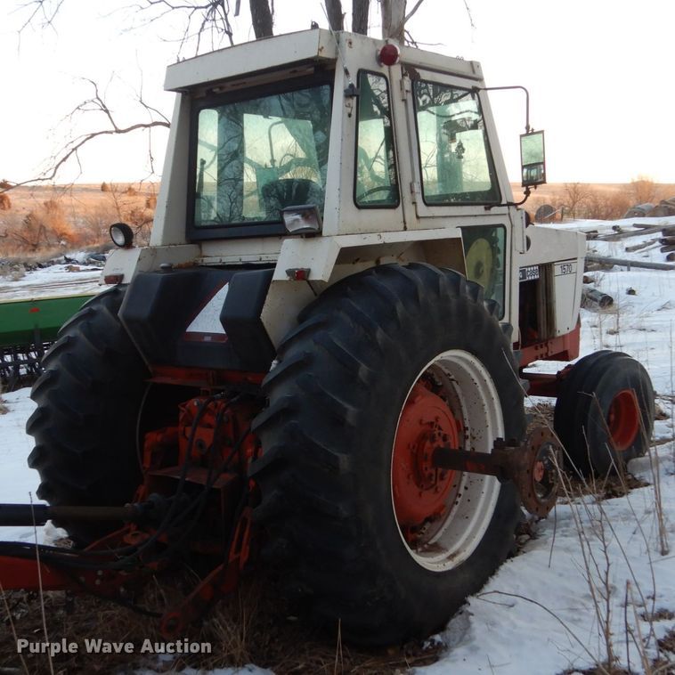 image for item HS9805 1977 Case 1570  tractor