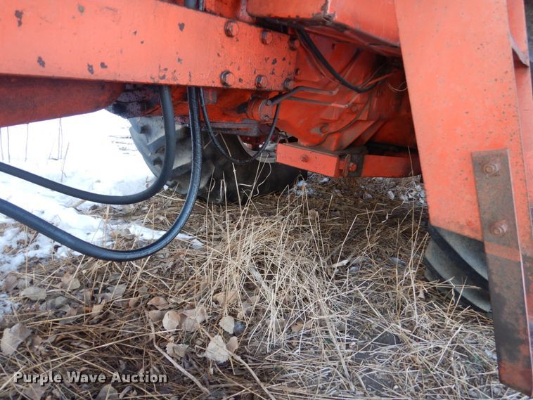 image for item HS9805 1977 Case 1570  tractor