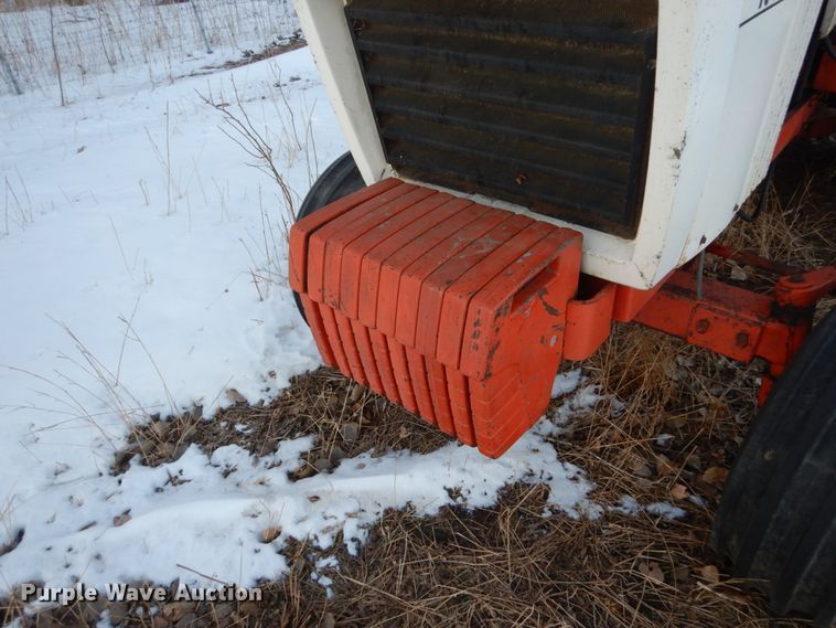 image for item HS9805 1977 Case 1570  tractor