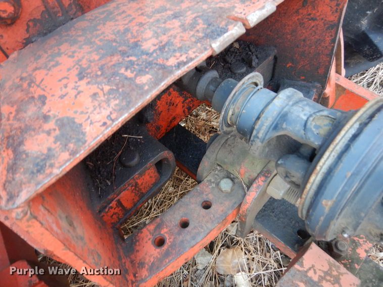 image for item HS9805 1977 Case 1570  tractor