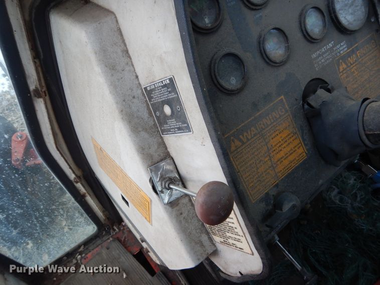 image for item HS9805 1977 Case 1570  tractor