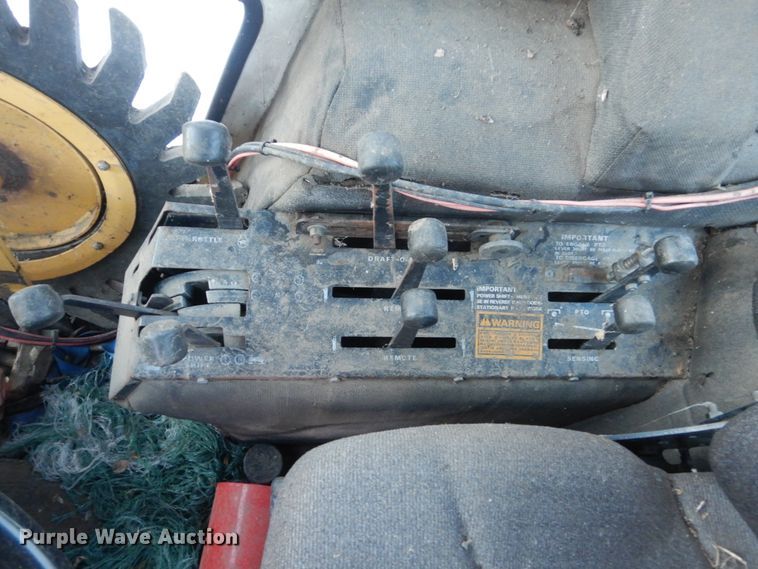 image for item HS9805 1977 Case 1570  tractor