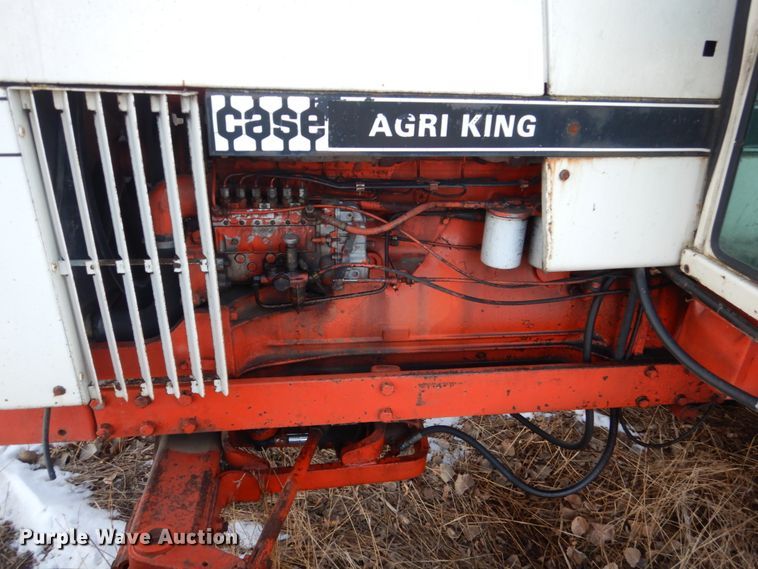 image for item HS9805 1977 Case 1570  tractor