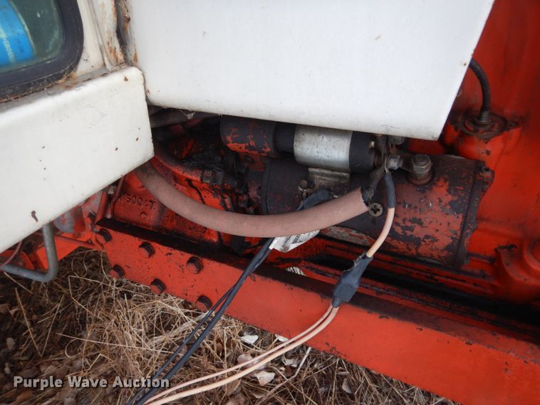 image for item HS9805 1977 Case 1570  tractor