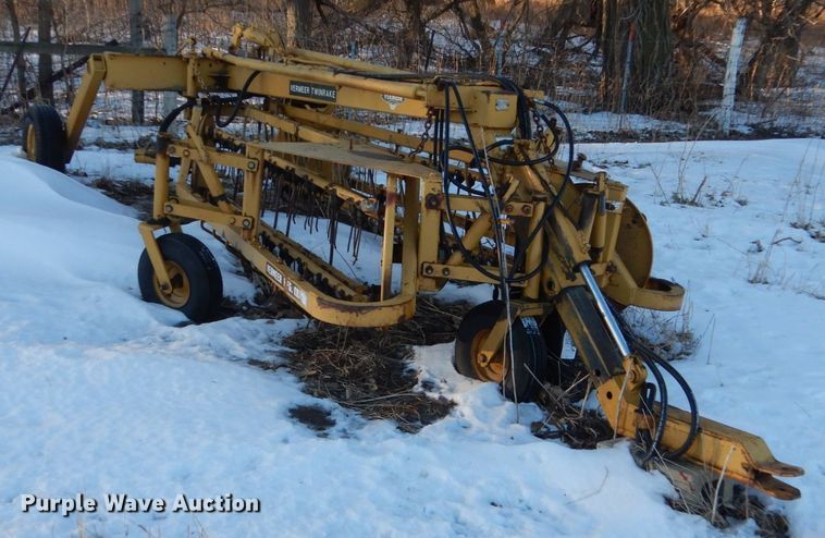 image for item HS9808 Vermeer Twin rake hay rake