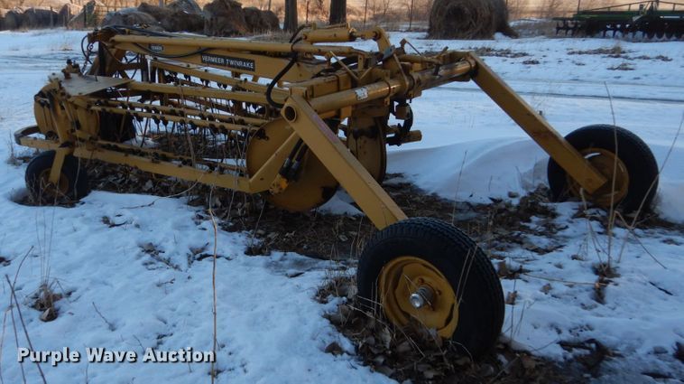 image for item HS9808 Vermeer Twin rake hay rake