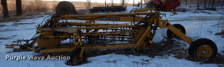 image for item HS9808 Vermeer Twin rake hay rake