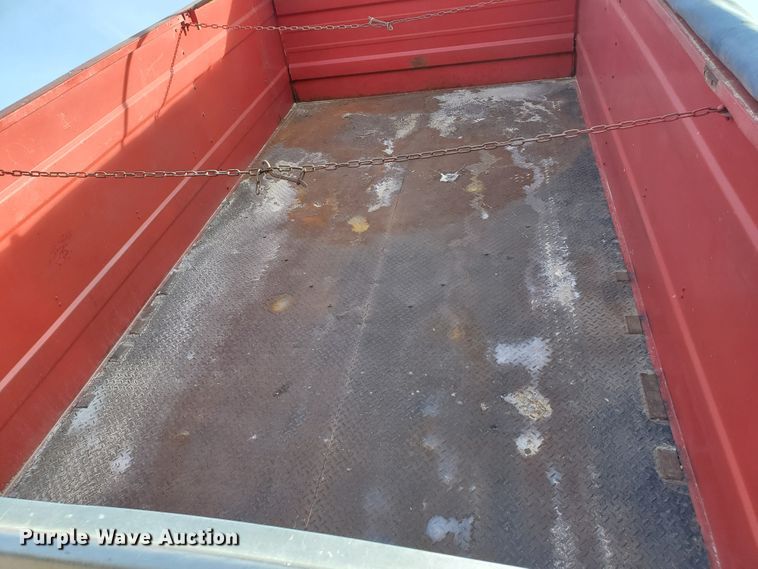 image for item HW9568 2000 Freightliner FL70  grain truck