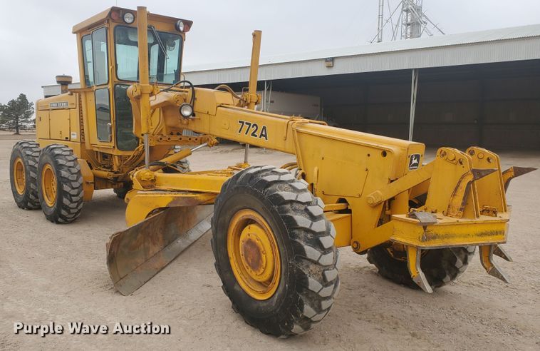 image for item HW9609 1979 John Deere 772A  motor grader