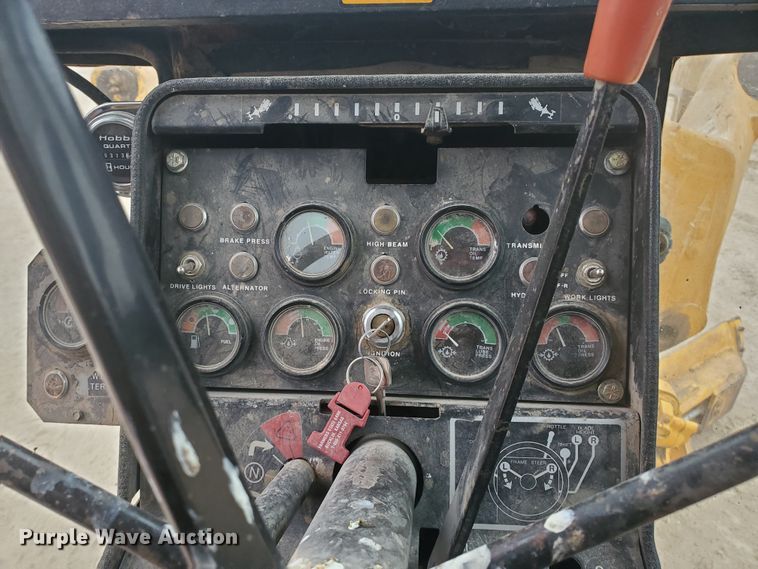 image for item HW9609 1979 John Deere 772A  motor grader