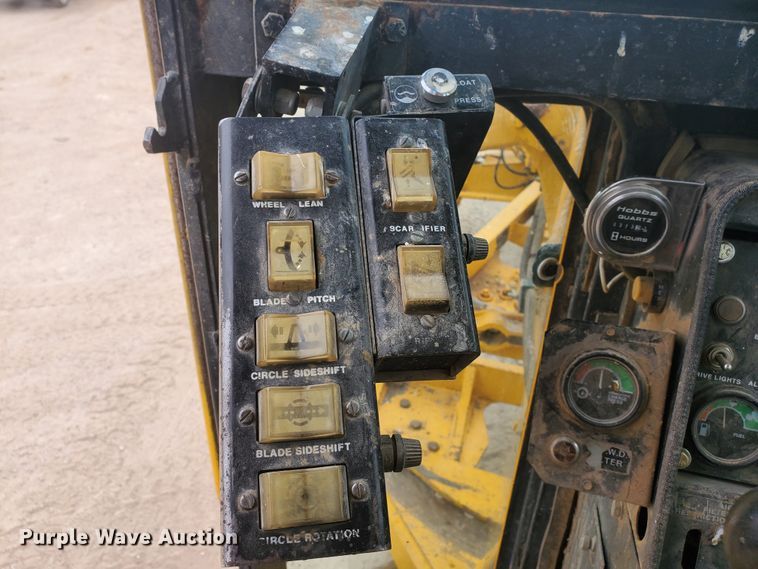 image for item HW9609 1979 John Deere 772A  motor grader