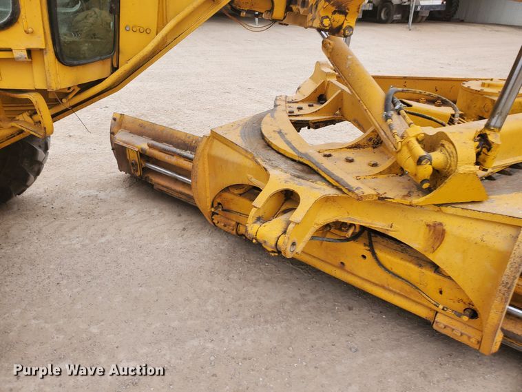 image for item HW9609 1979 John Deere 772A  motor grader