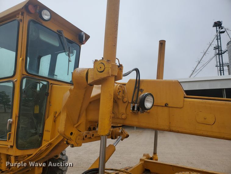 image for item HW9609 1979 John Deere 772A  motor grader